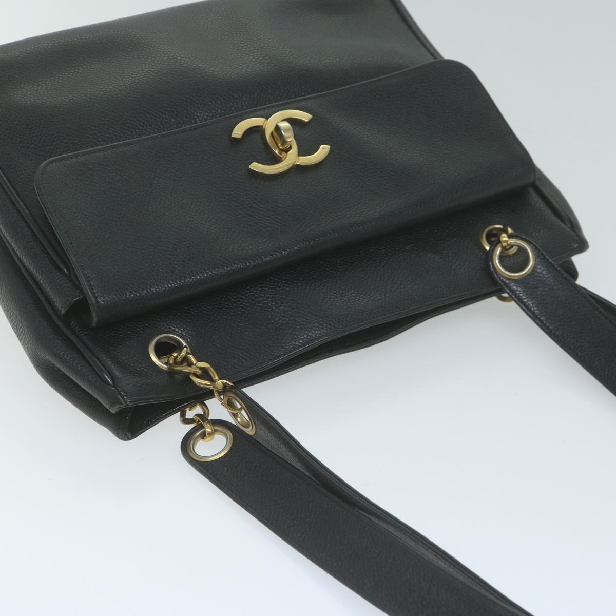 Top Quality Chanel Chain Turn Lock Shoulder Bag Caviar Skin Black CC Auth ar11351