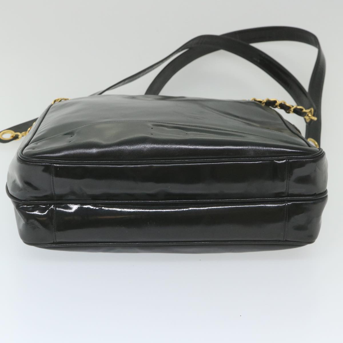 Top Quality Chanel Chain Shoulder Bag Patent leather Black CC Auth bs10115