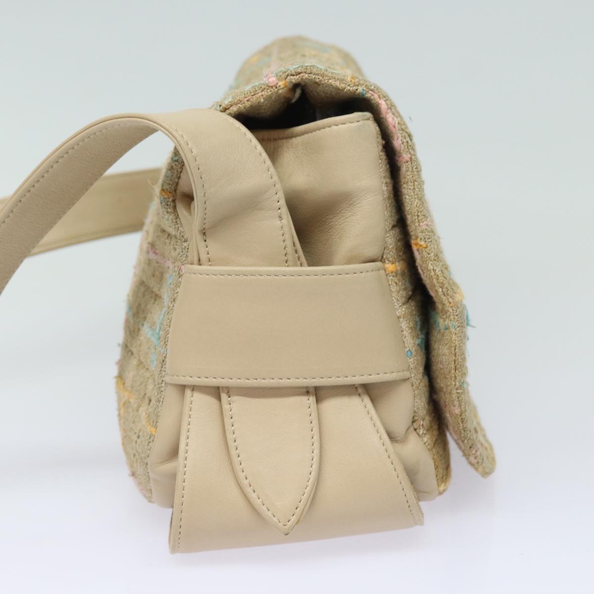 Top Quality Chanel Choco Bar Turn Lock Shoulder Bag Wool Multicolor CC Auth bs15780