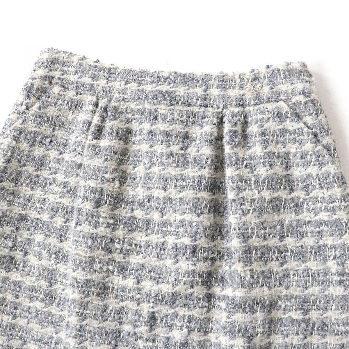 Top Quality Chanel Tweed Tight Skirt with COCO Mark Plate