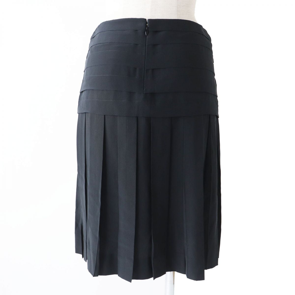 Top Quality Chanel Silk Pleated Skirt with COCO Mark Plate