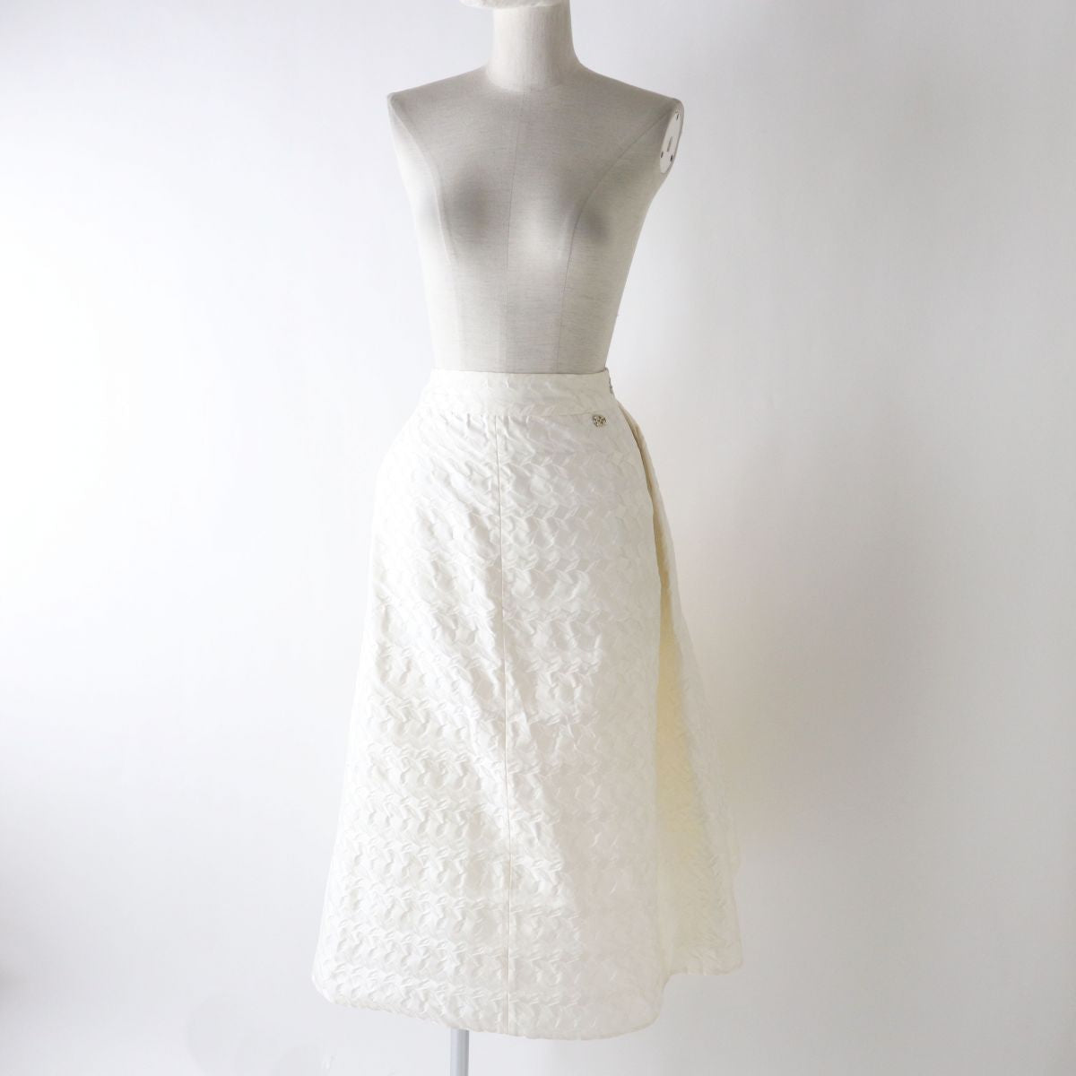 Top Quality Chanel 100% Silk Pleated Skirt COCO Mark 34