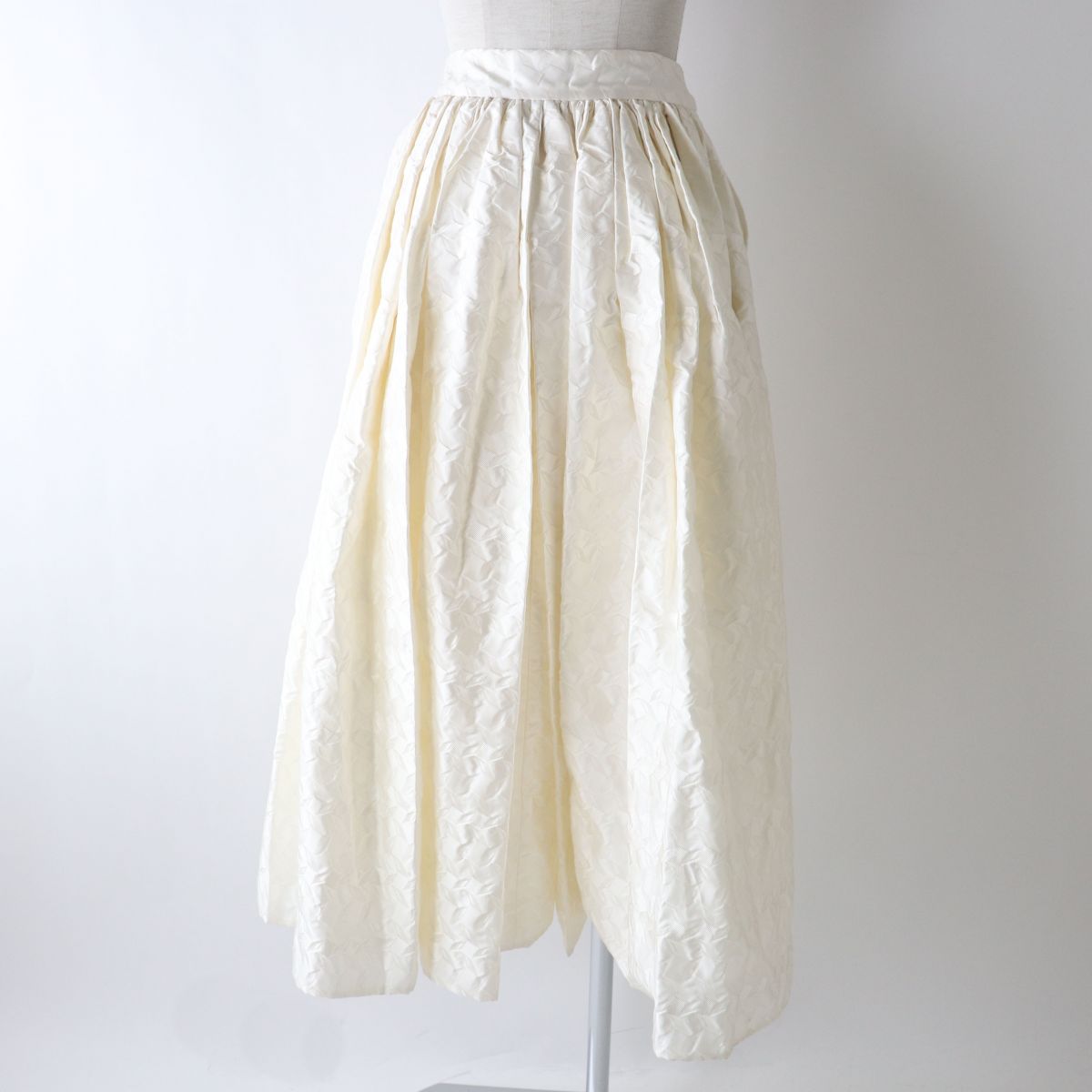Top Quality Chanel 100% Silk Pleated Skirt COCO Mark 34