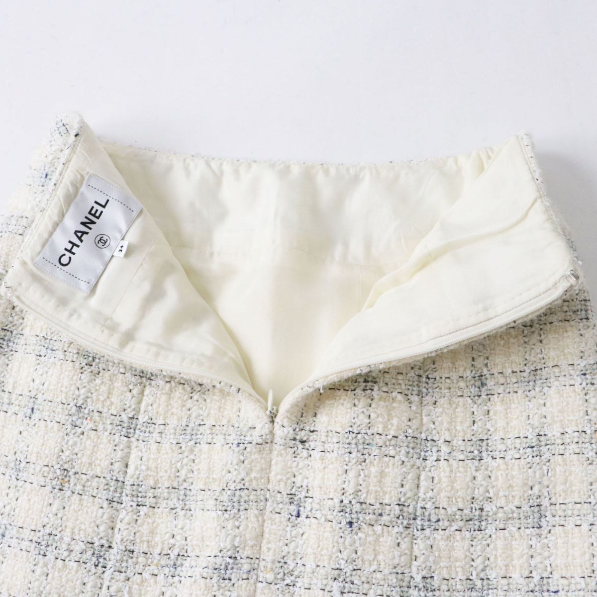 Top Quality Chanel COCO Mark Tweed Trapezoid Skirt Ivory 34