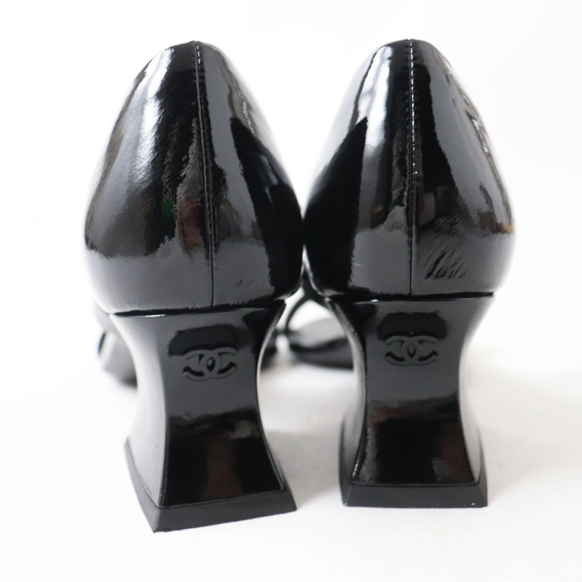 Top Quality Chanel Patent Leather Sandals COCO Markx Logo