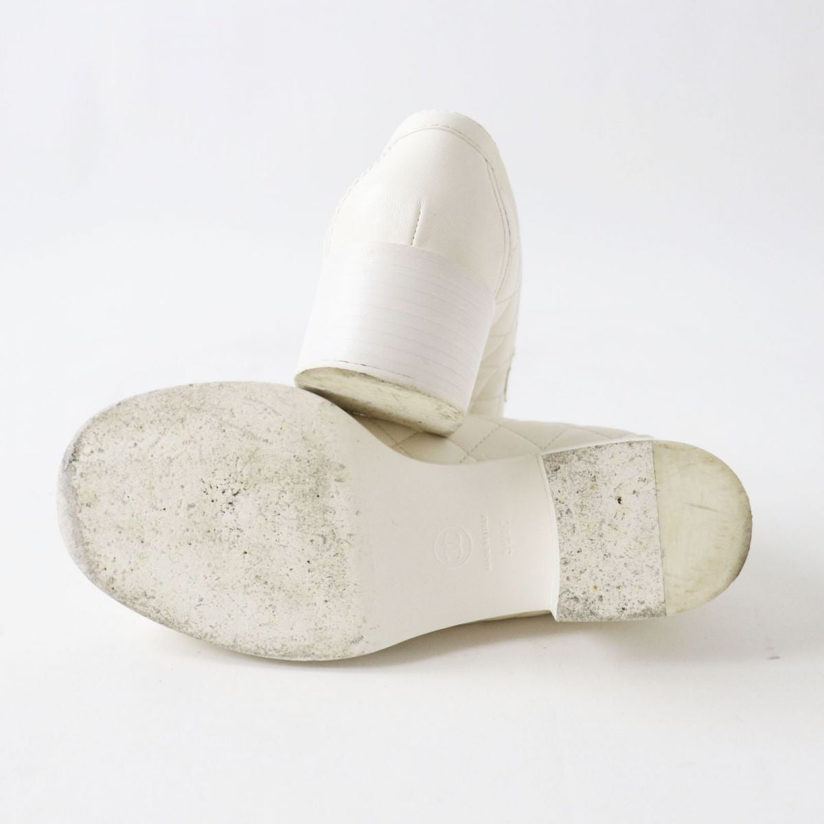 Top Quality Chanel Lambskin Heart Turnlock Loafers White