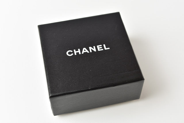 Top Quality Chanel Silver Pearl Motif Earrings