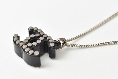 Top Quality Chanel Necklace/Pendant. Metal. Plastic. Black/Silver