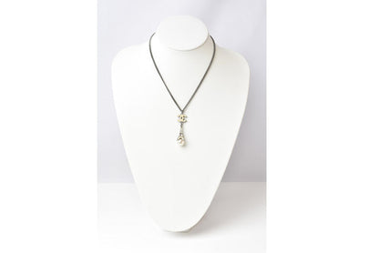 Top Quality Chanel Necklace/Pendant with Eiffel Tower and Pearl Motif
