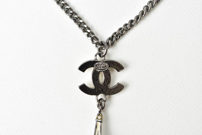 Top Quality Chanel Necklace/Pendant with Eiffel Tower and Pearl Motif