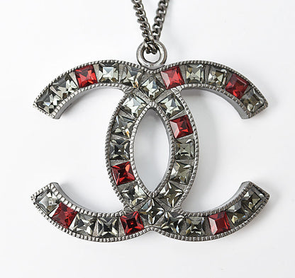 Top Quality Chanel Necklace/Pendant. Metal. Rhinestone. Gunmetal/Red. W3.7?óH2.8cm. 42cm