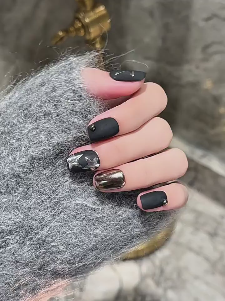 Nail Art，Nail Designs，Manicure Ideas，Nail Art Trends， nails,Oval-shaped nails，Press-on nails，Removable nails，Fake nails