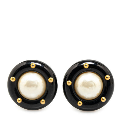 Top Quality Chanel Vintage Faux Pearl Stud Earrings