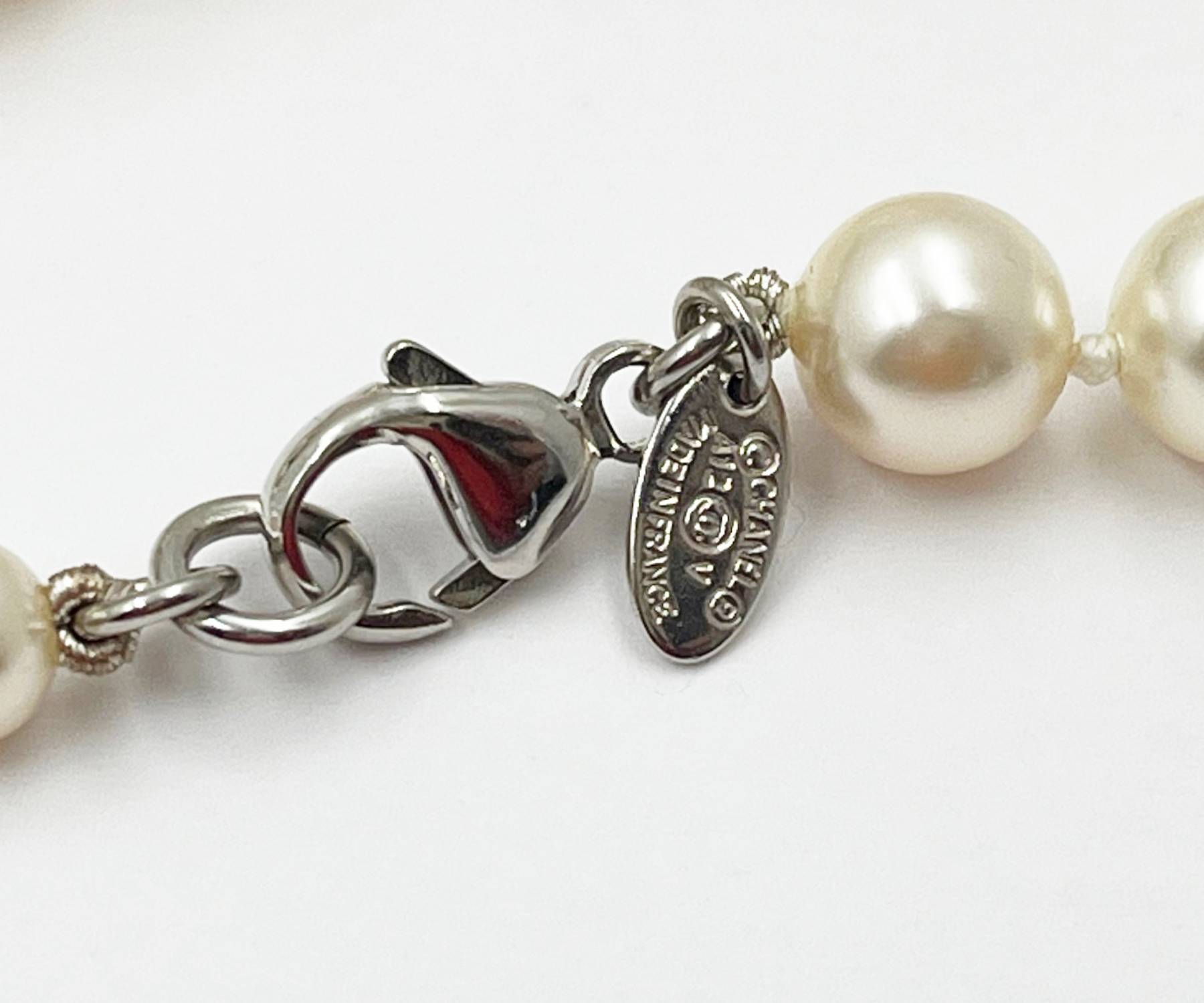 Top Quality Chanel Classic 2 Silver CC White Bead Pearl Necklace